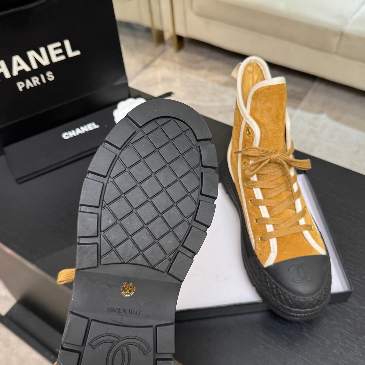 CC 26s High-Top Trainer Sneakers Yellow Suede Leather 106820