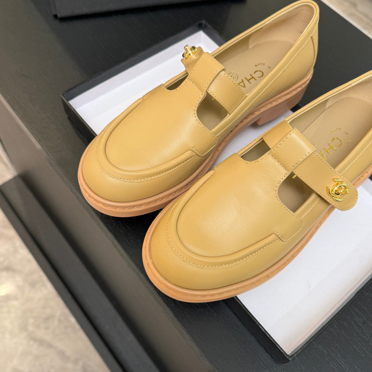Chanel 26s Mary Jane Loafers 3cm Yellow Leather 167977