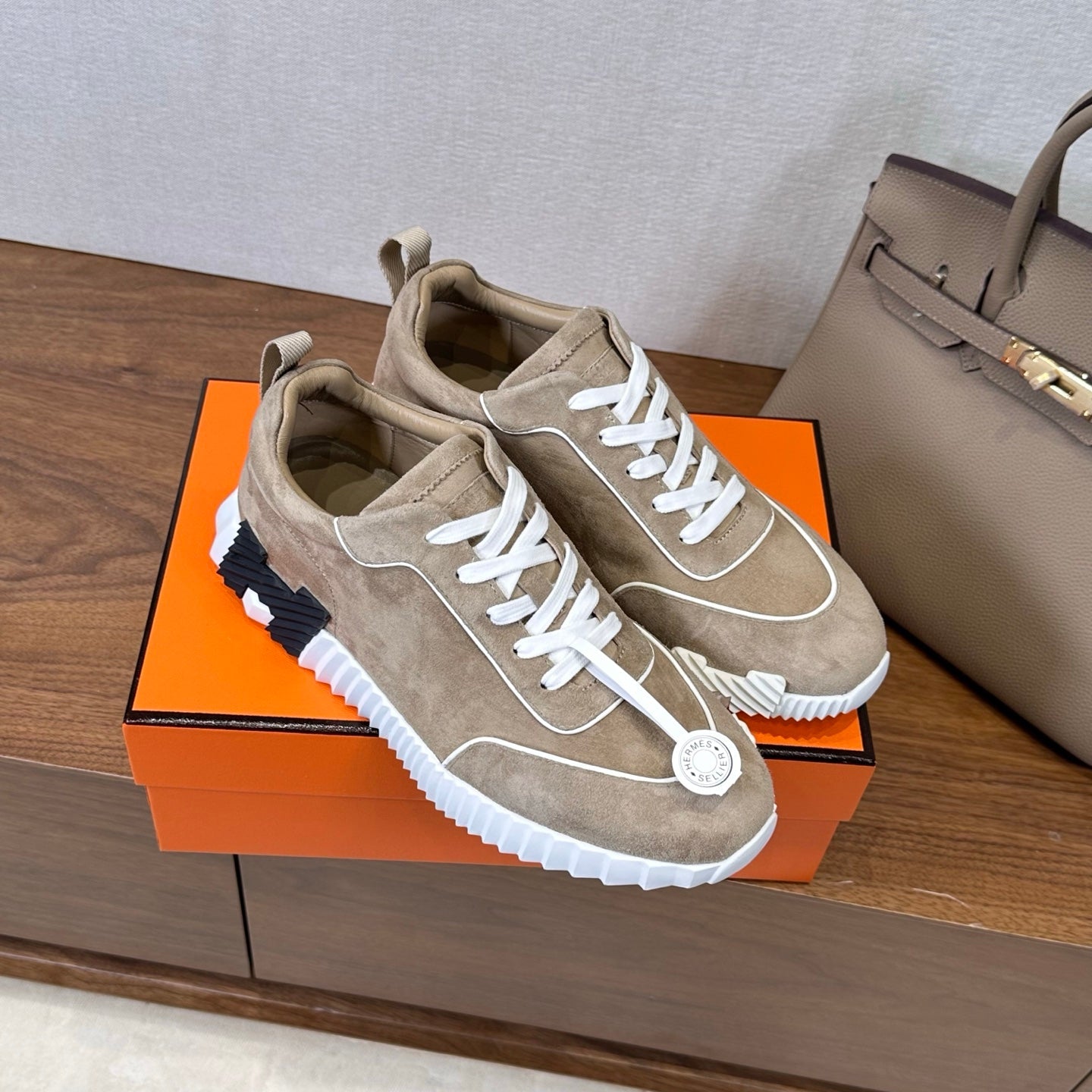 HM 26S Bouncing Sneaker In Taupe mix White Suede 543813