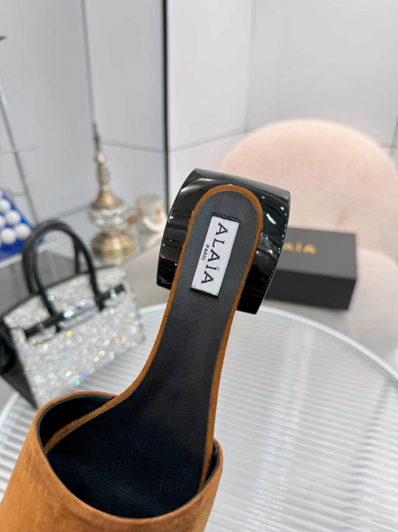 Alaia Suede Ellipse Mules 3cm Brown  Black Suede 986460