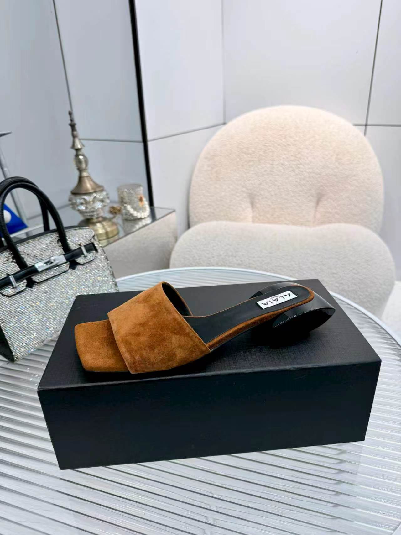 Alaia Suede Ellipse Mules 3cm Brown  Black Suede 986460