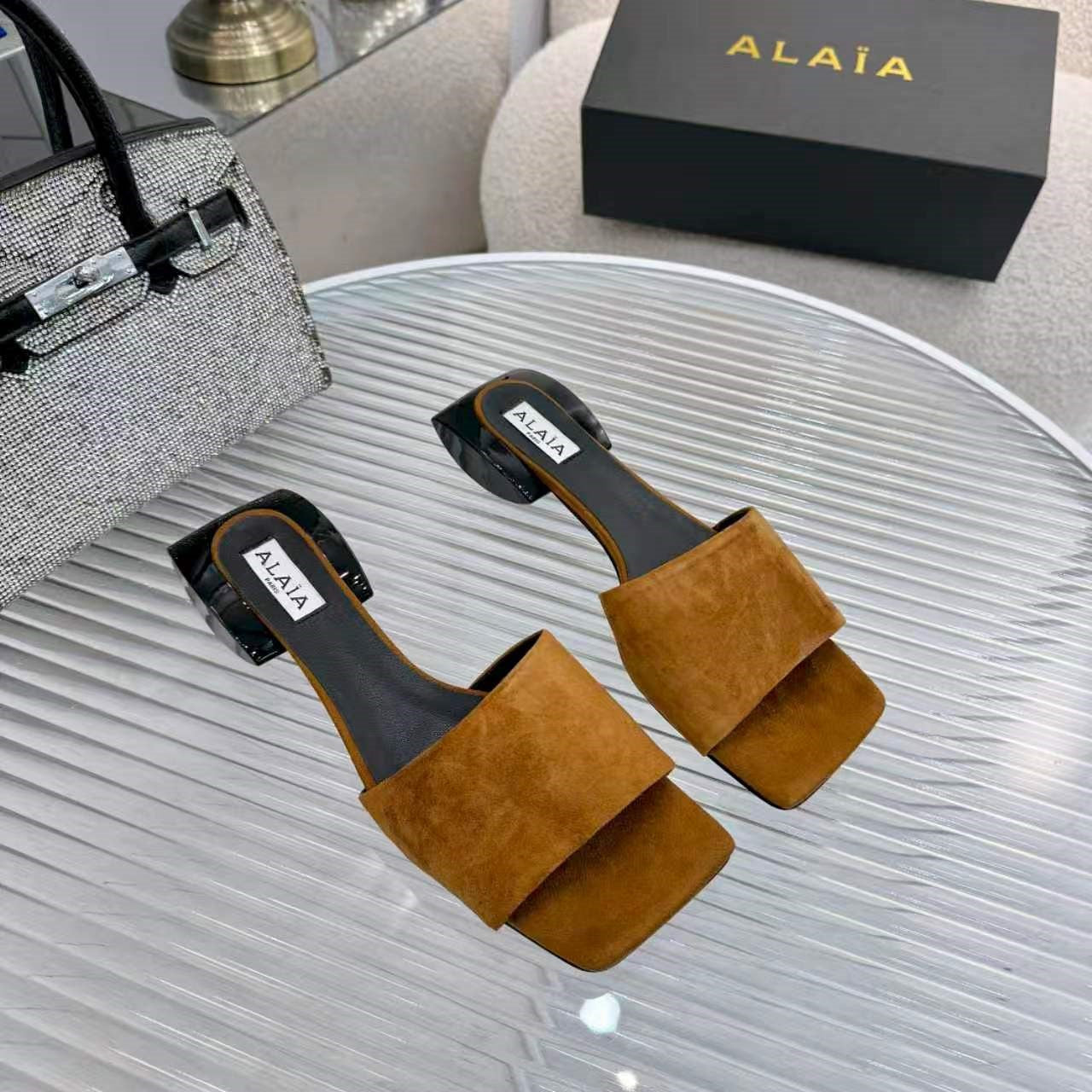 Alaia Suede Ellipse Mules 3cm Brown  Black Suede 986460