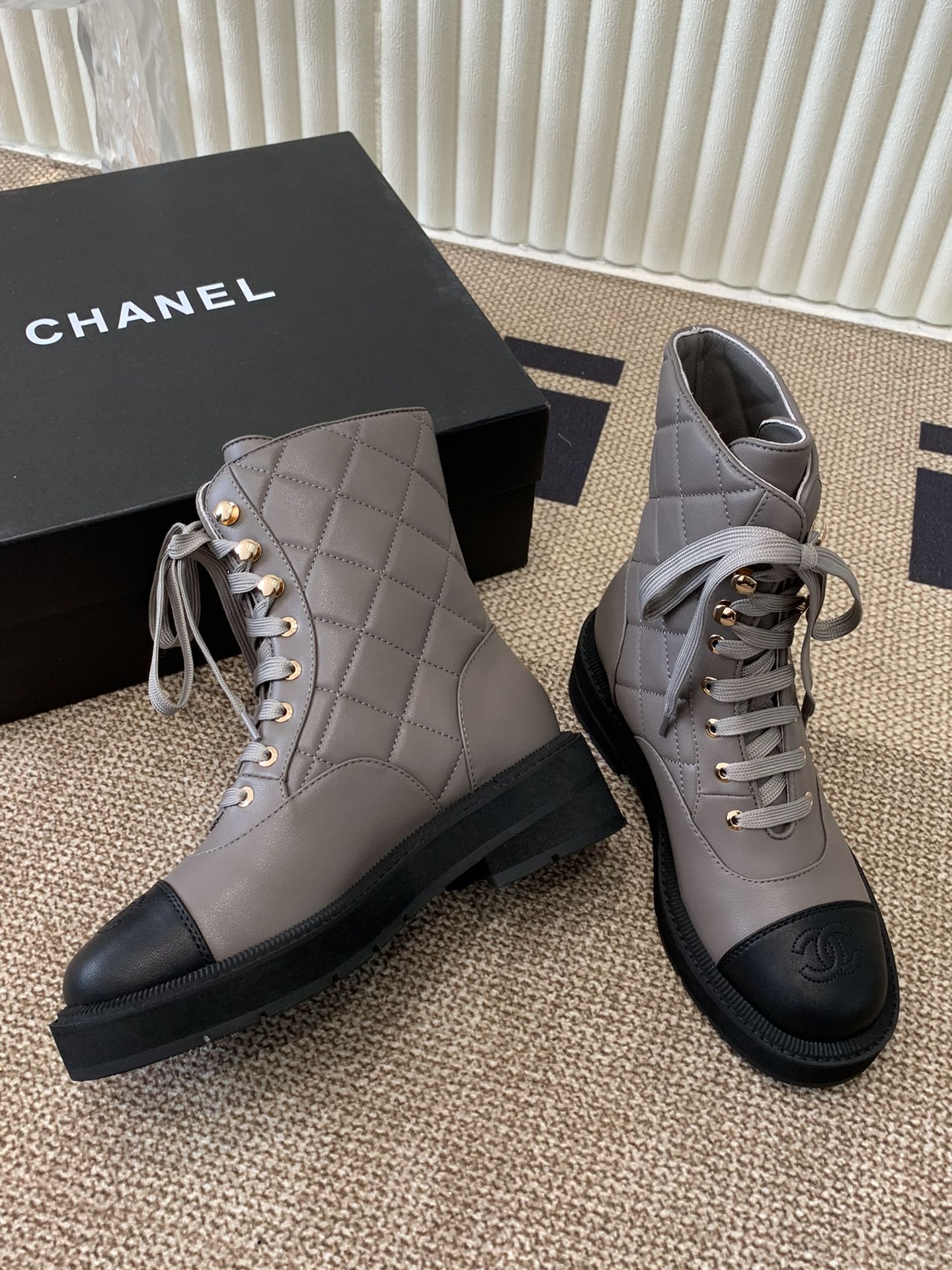 Chanel Electric Show Ankle Boot jBrown and  Black Leather 507523