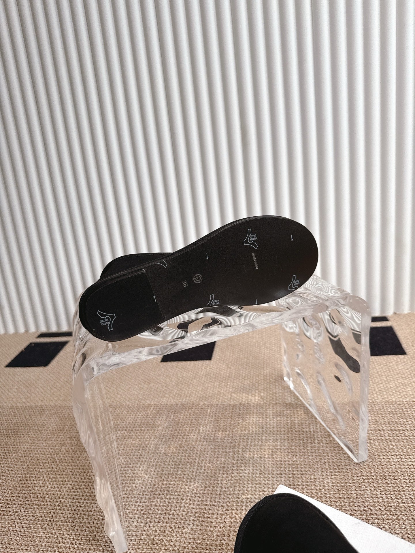 The Row 25ss Flat Shoes Black  Suede 443300