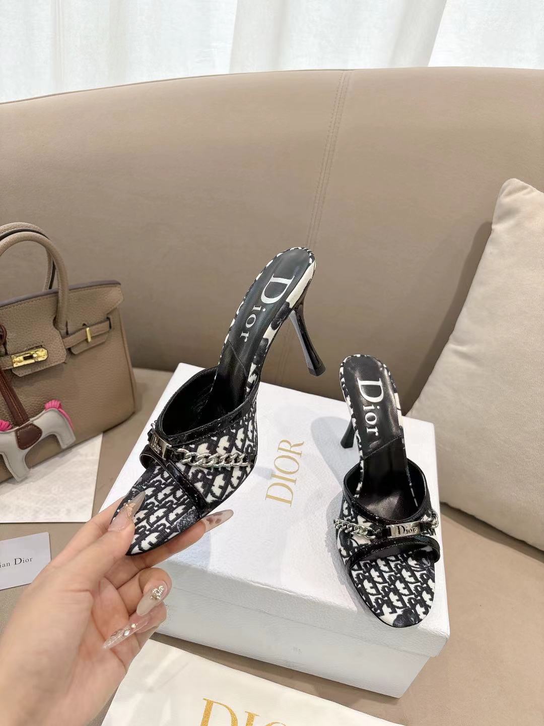 CD 26s Open Toe Mules 8.5cm White Black Oblique Canvas Chain Leather 116940