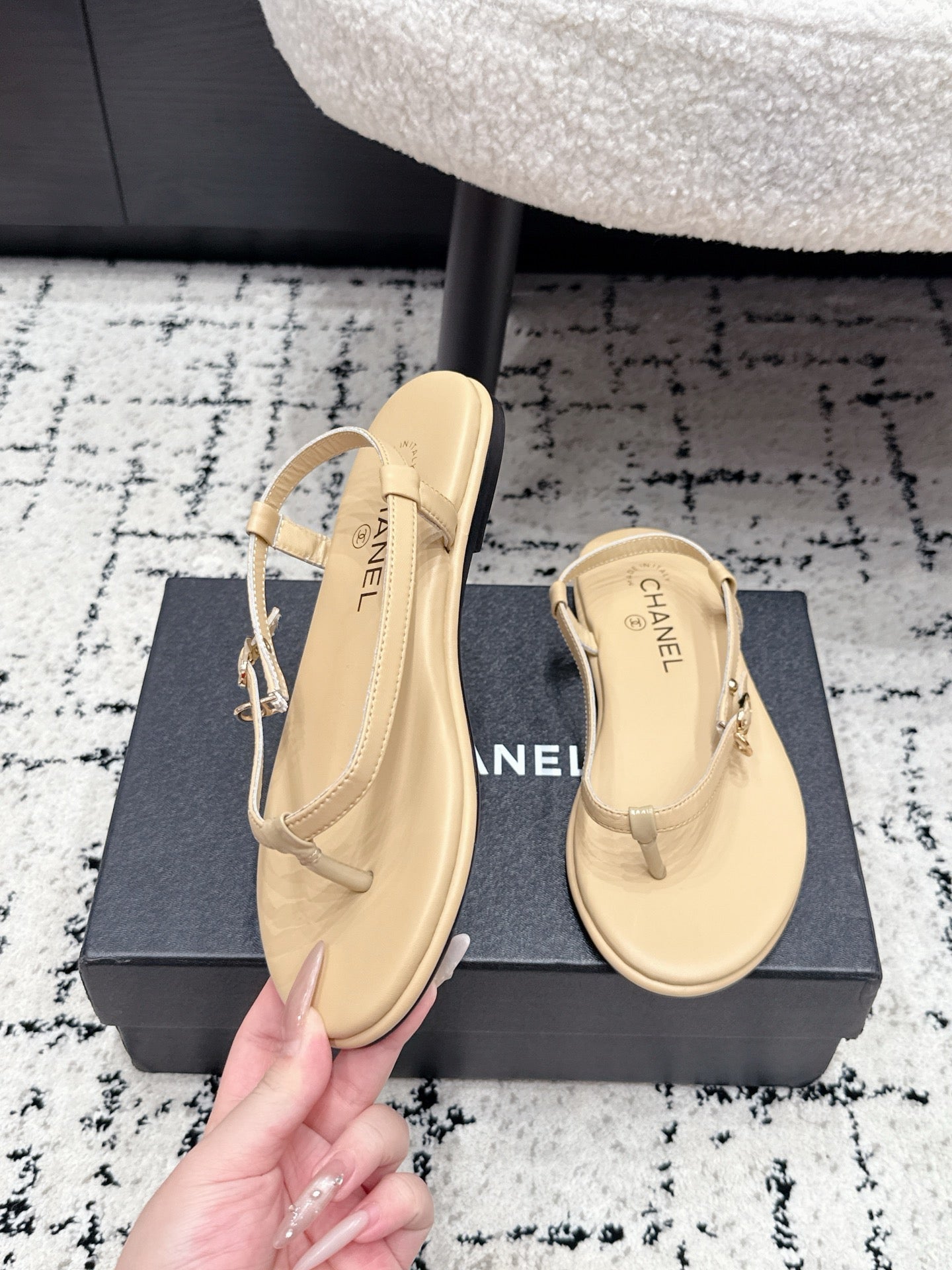 Chanel 26S Thong Sandals In Beige Calfskin With Gold Hardware