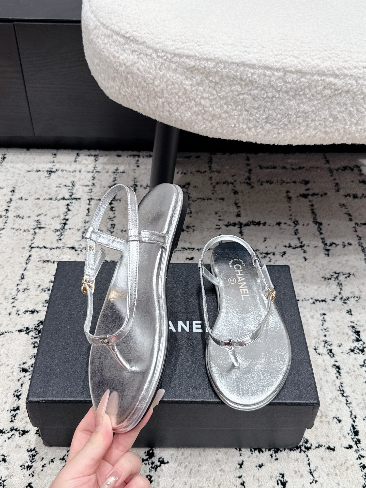 Chanel 26S Thong Sandals In Silver Calfskin With Gold Hardware