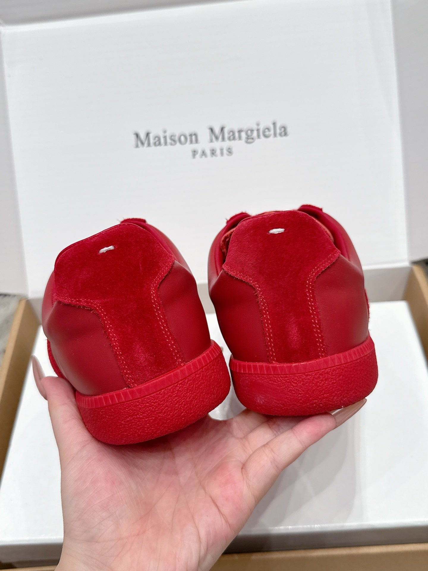 MM6 Replica Casual Sneaker Red Sheepskin Suede 881185