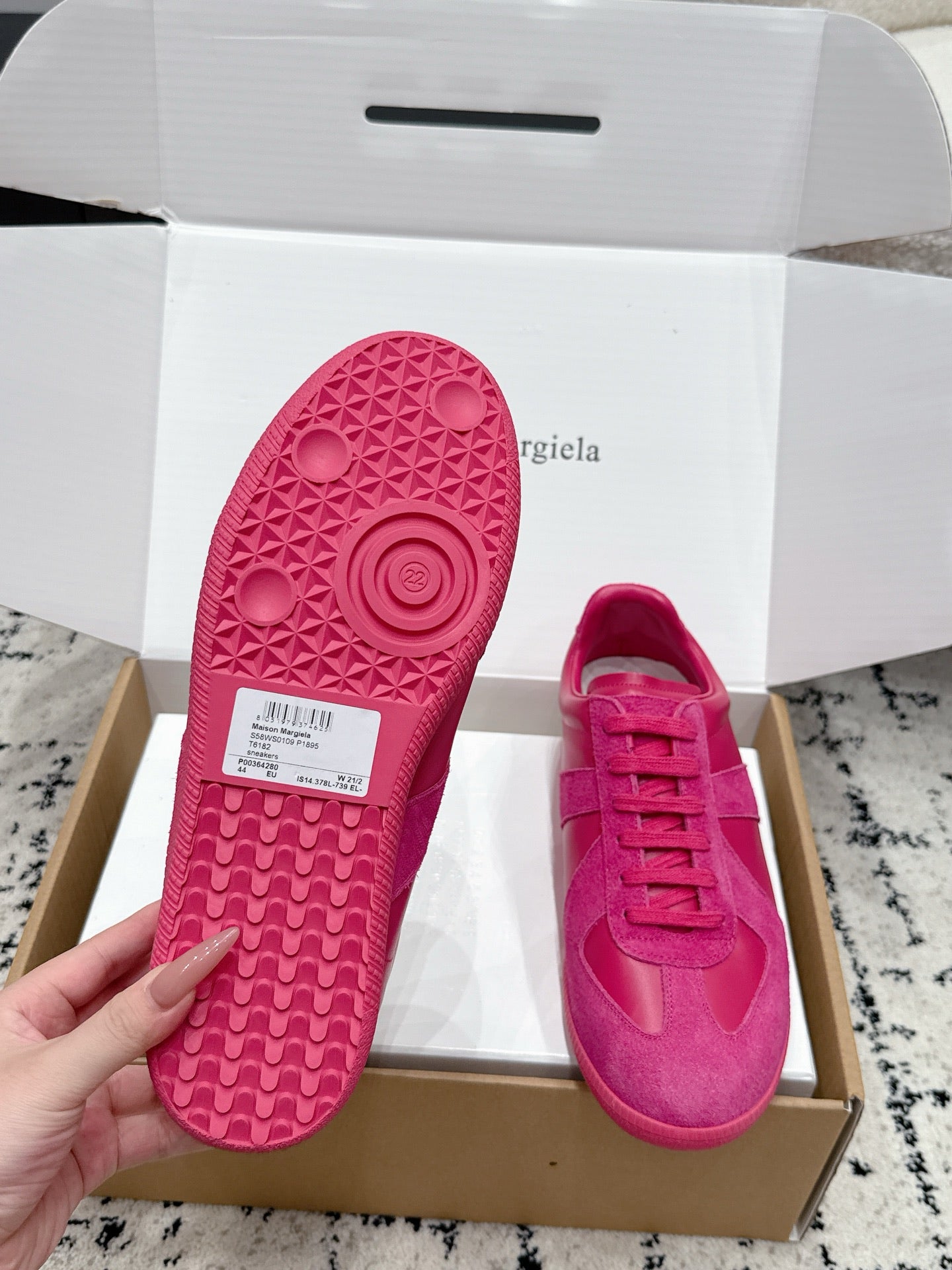 MM6 Replica Casual Sneaker Hot Pink Sheepskin Suede 881189