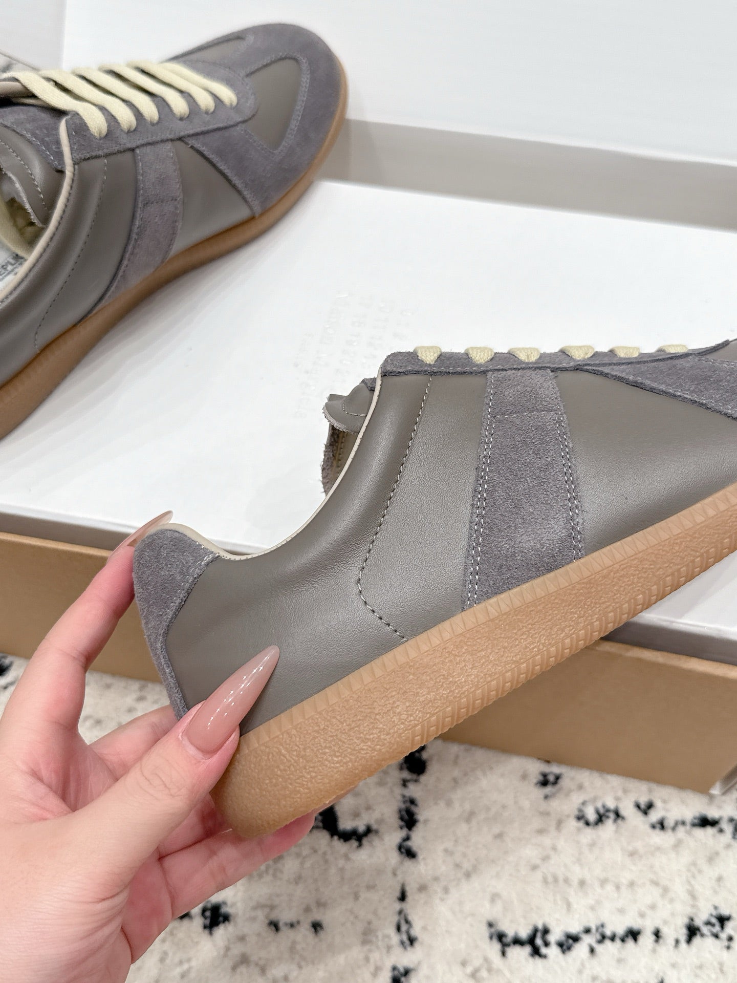 MM6 Replica Casual Sneaker Dark Grey Sheepskin Suede 881190