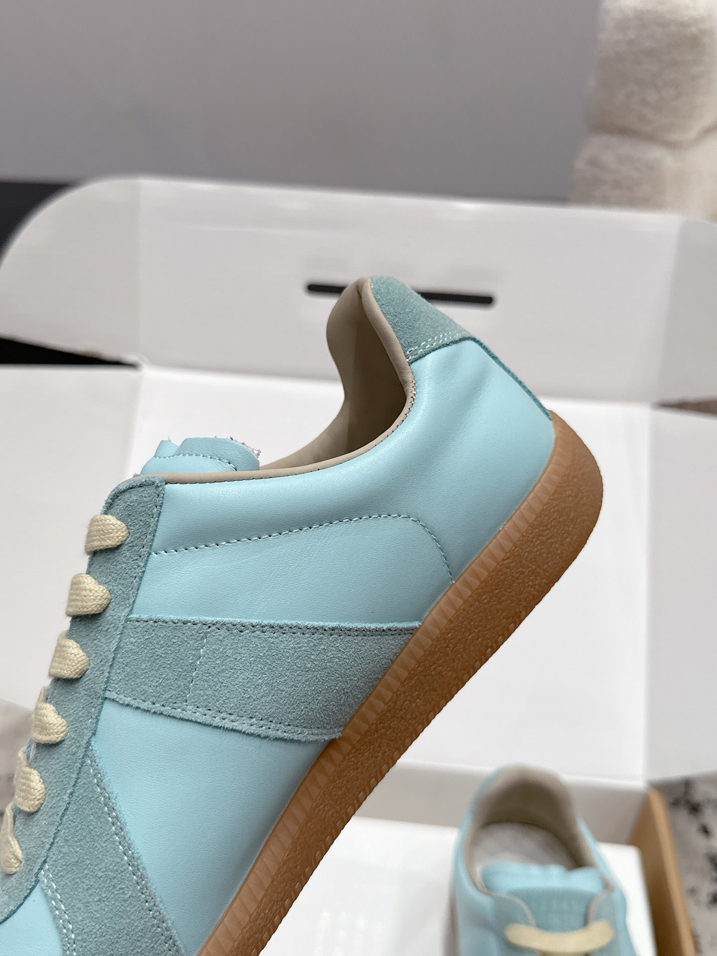 MM6 Replica Casual Sneaker Light Blue Sheepskin Suede 881191