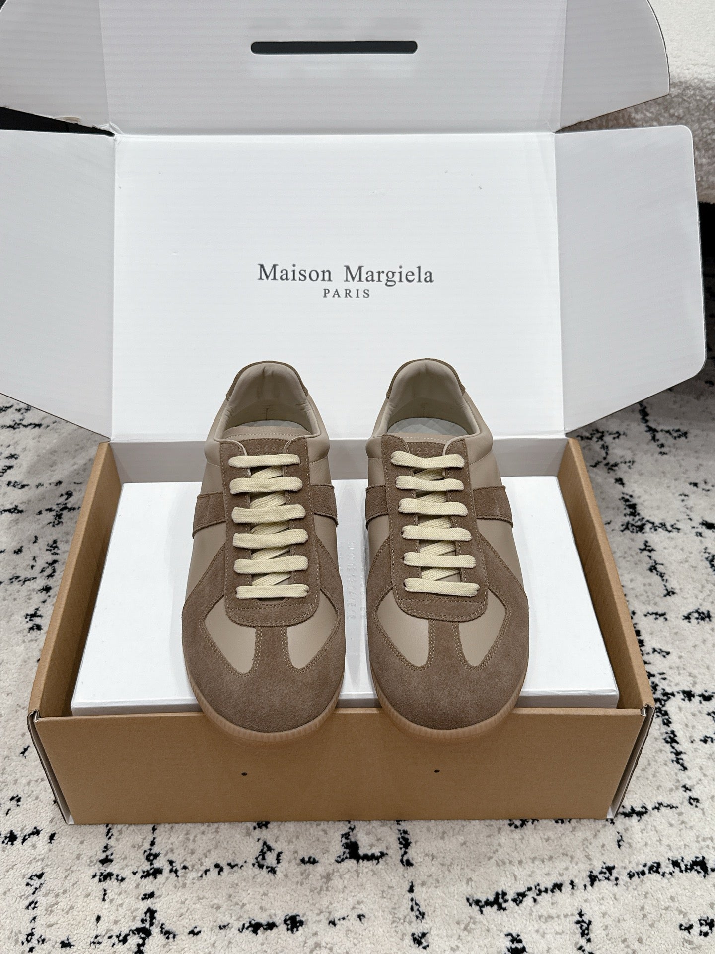 MM6 Replica Casual Sneaker Beige Brown Sheepskin Suede 881193