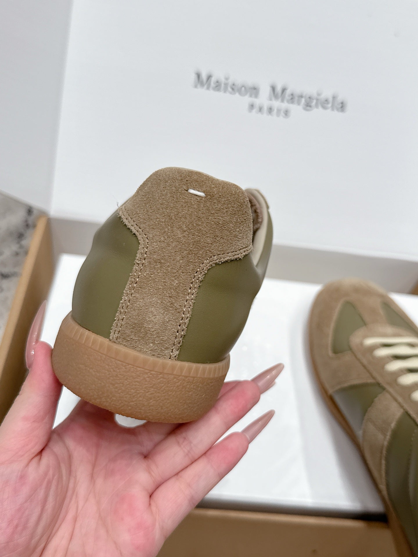 MM6 Replica Casual Sneaker Taupe Sheepskin Suede 881202