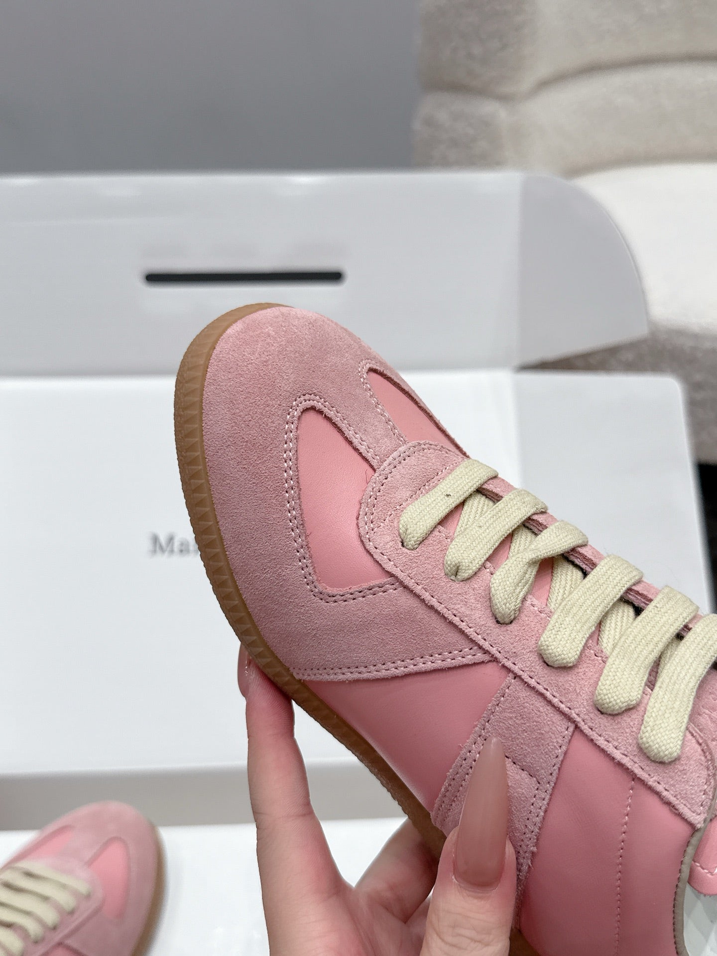 MM6 Replica Casual Sneaker Light Pink Sheepskin Suede 881203