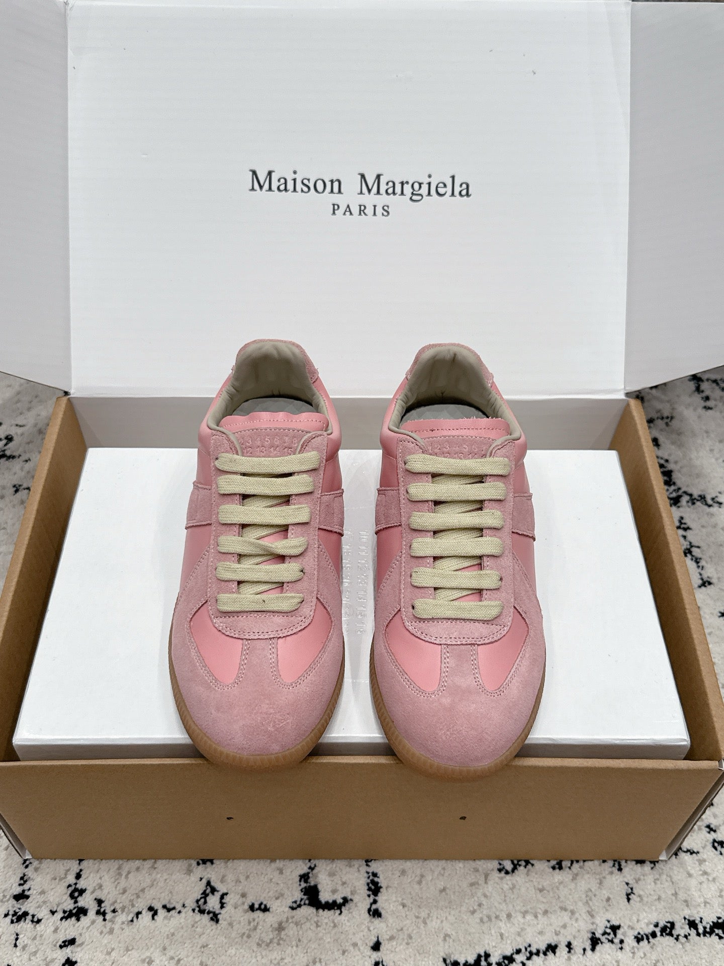 MM6 Replica Casual Sneaker Light Pink Sheepskin Suede 881203
