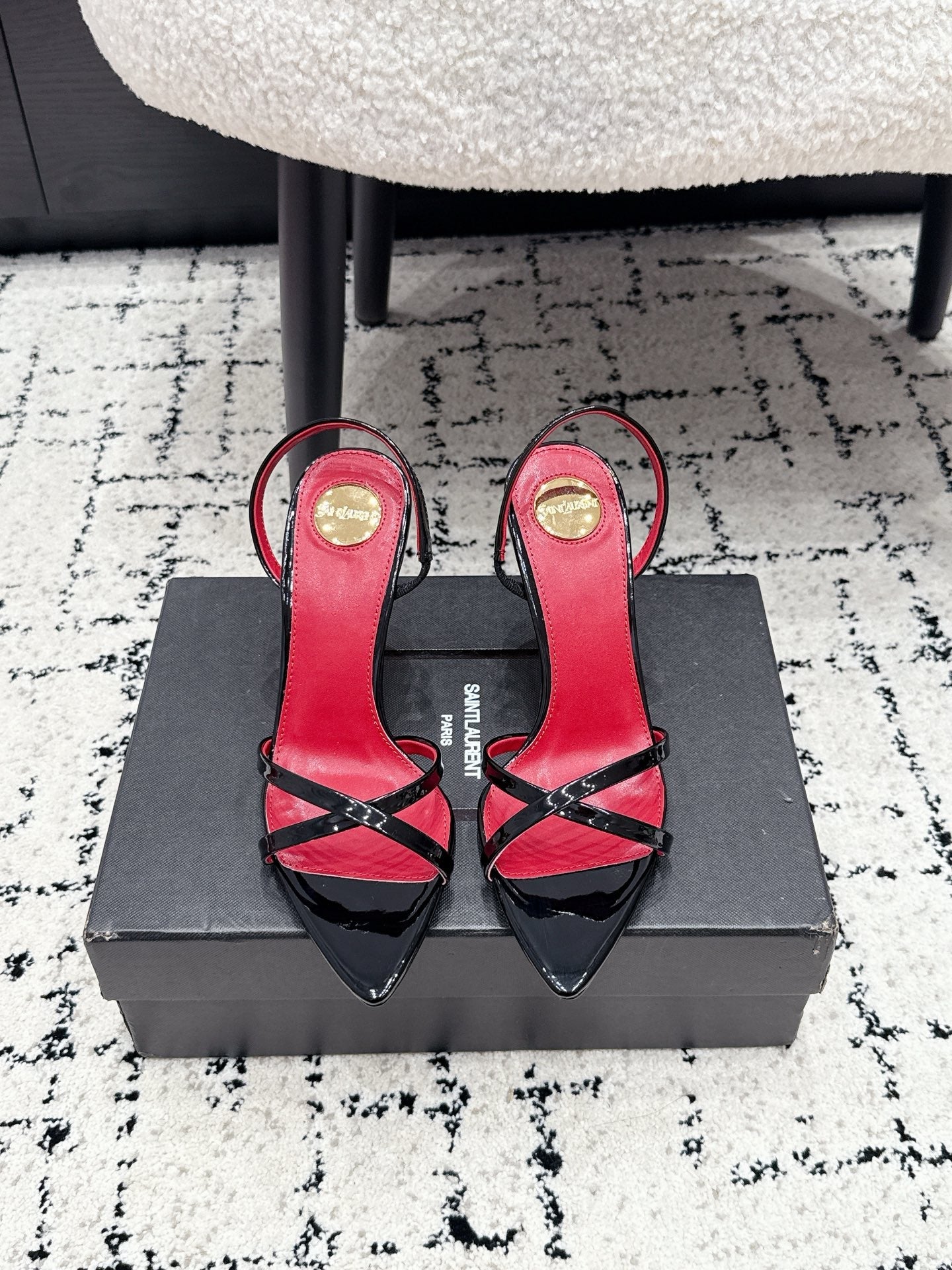 YSL Kirat Sandal 9.5cm Black Patent Leather 847157