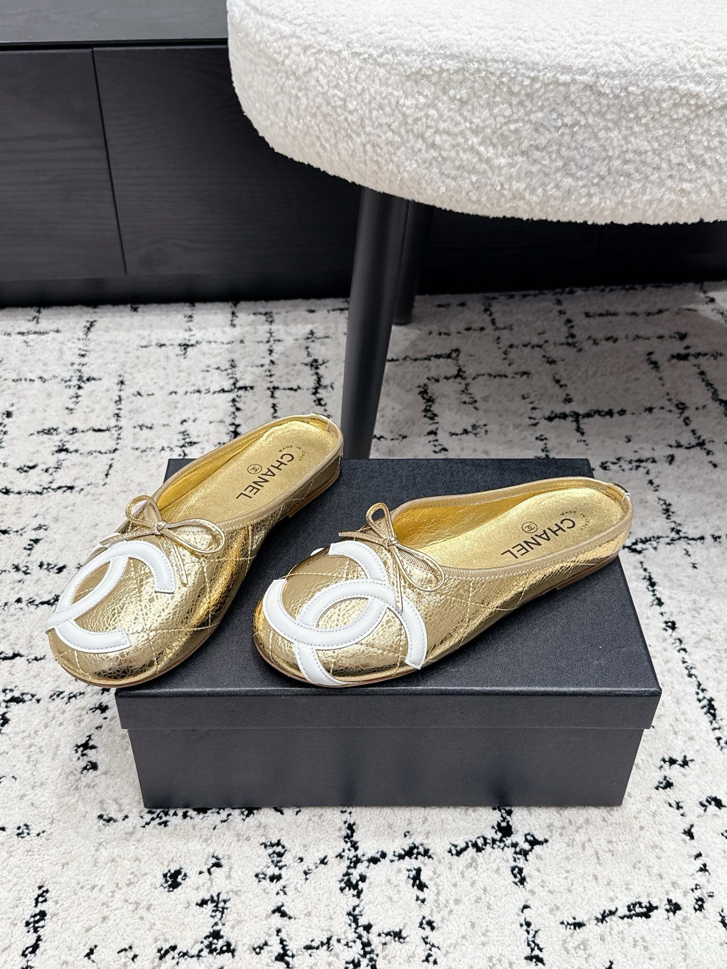 CC 26s Coco Beach Cambon Mule Gold Lambskin 847128