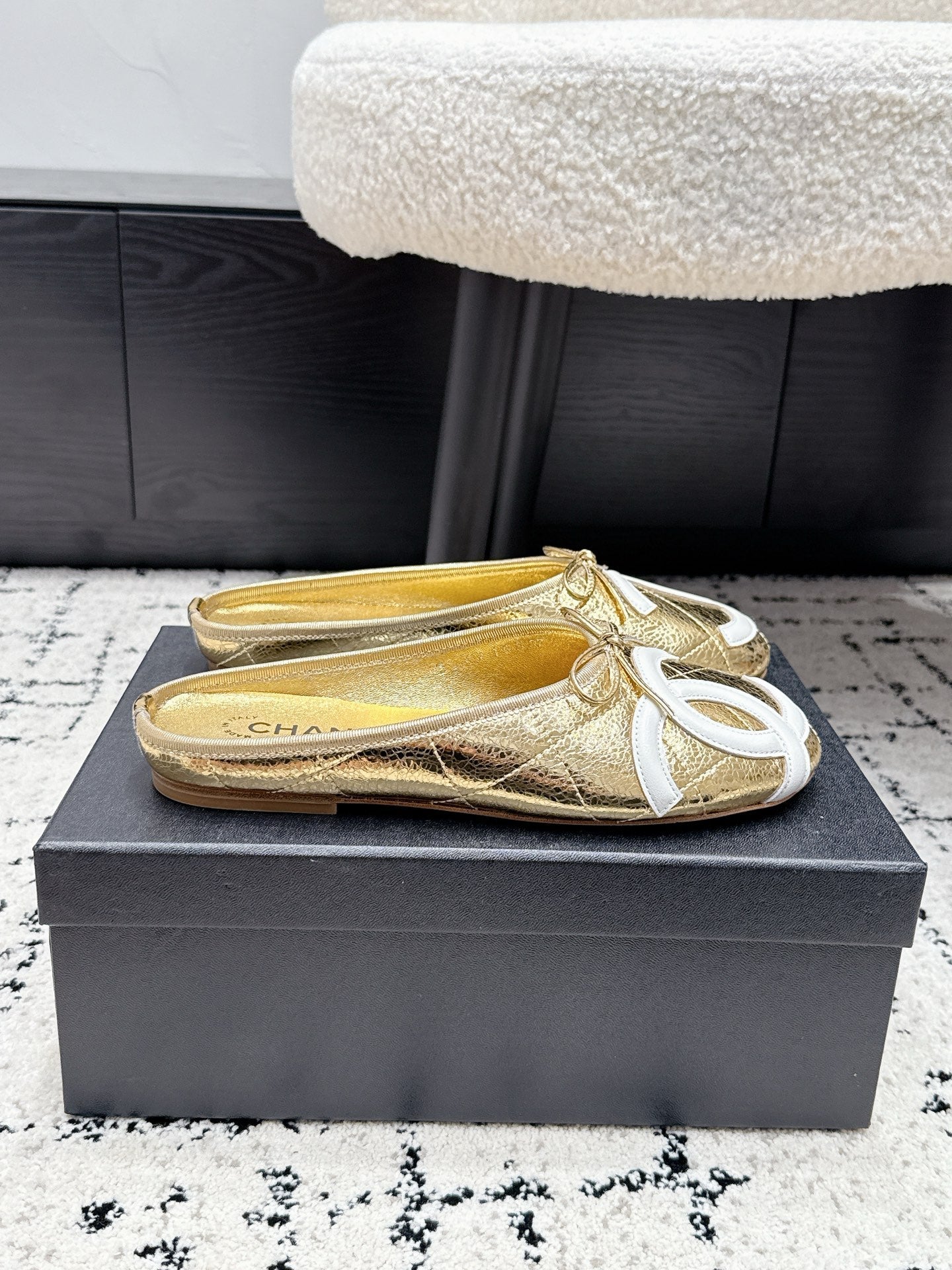 CC 26s Coco Beach Cambon Mule Gold Lambskin 847128
