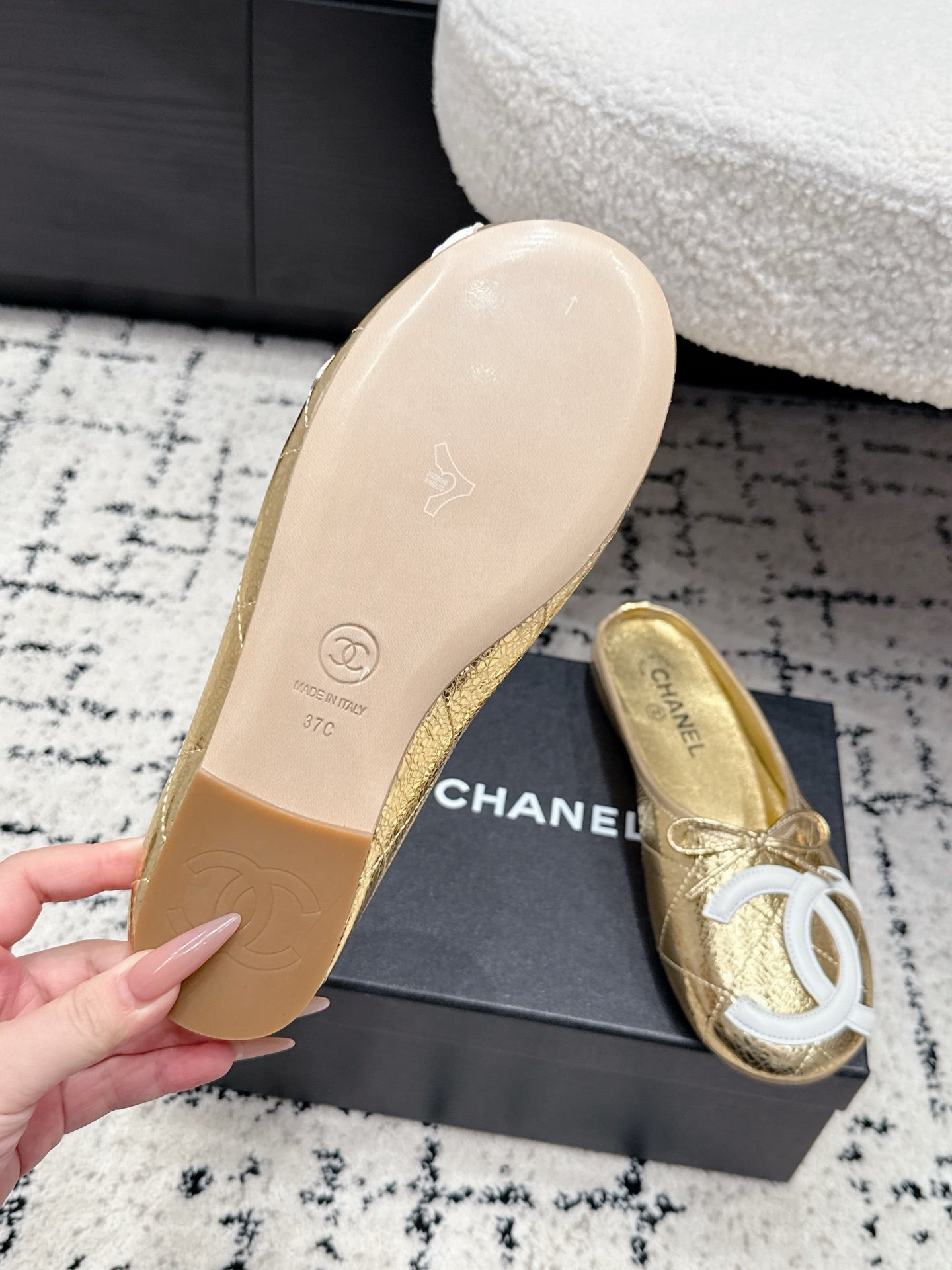 CC 26s Coco Beach Cambon Mule Gold Lambskin 847128