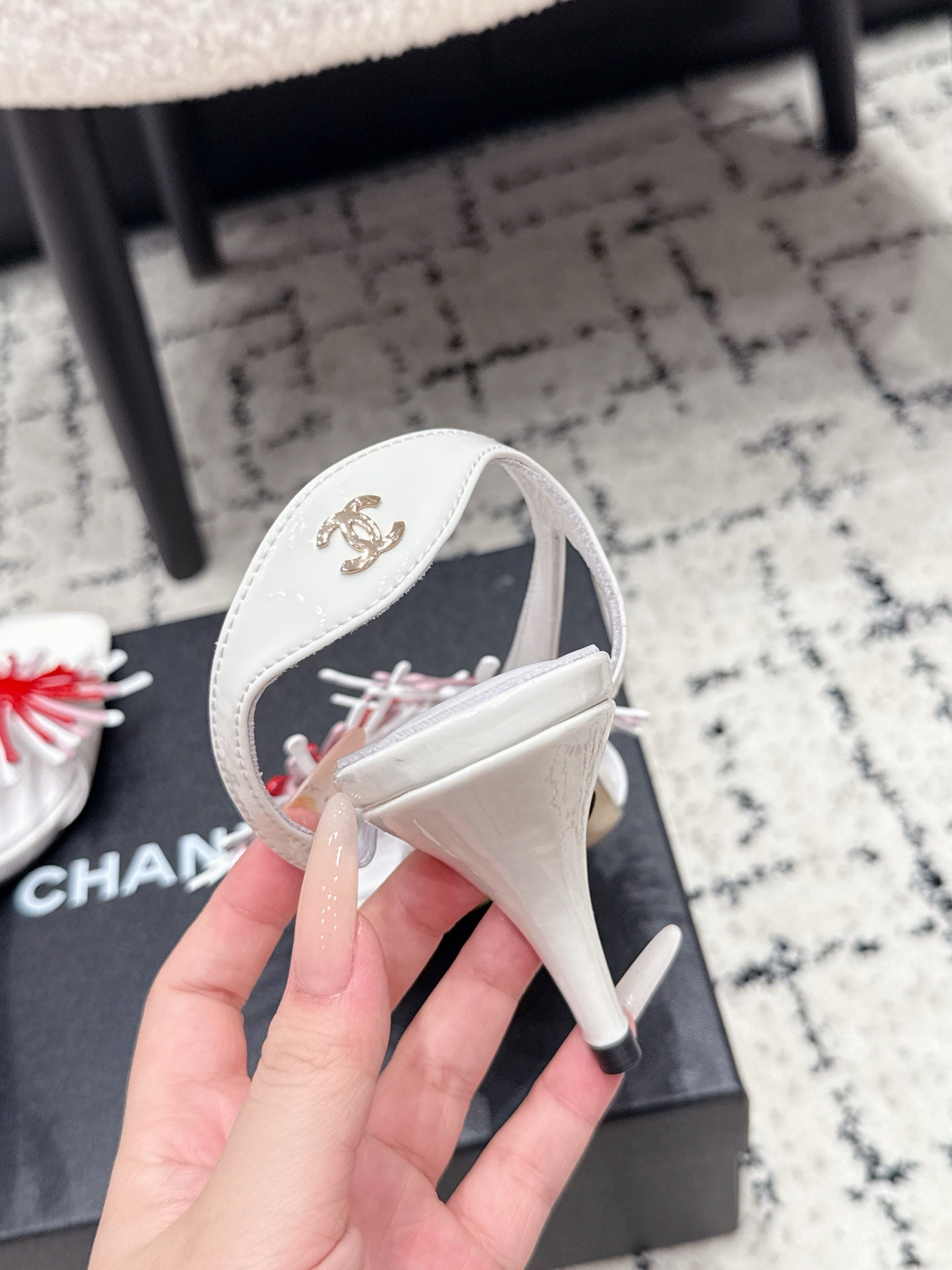 CC 26s High-Heeled Sandals White Patent Leather 908288