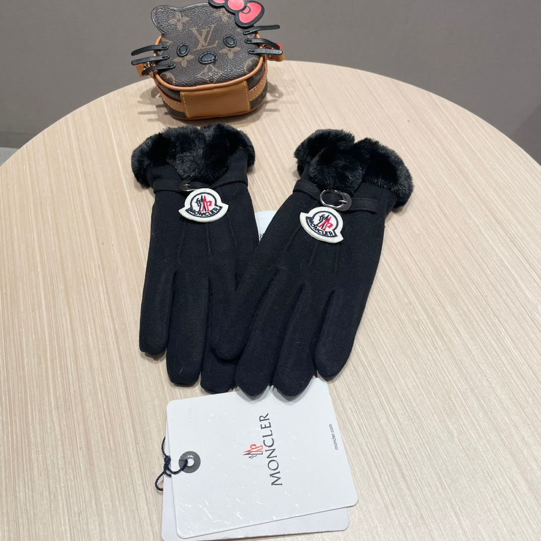 GLOVES IN BLACK WOOL WITH RABBIT FUR 439079