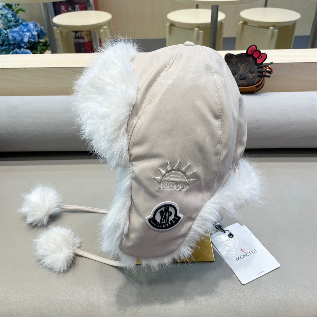 MC 26s Winter Bomber Trapper Hat Beige Fur 499299