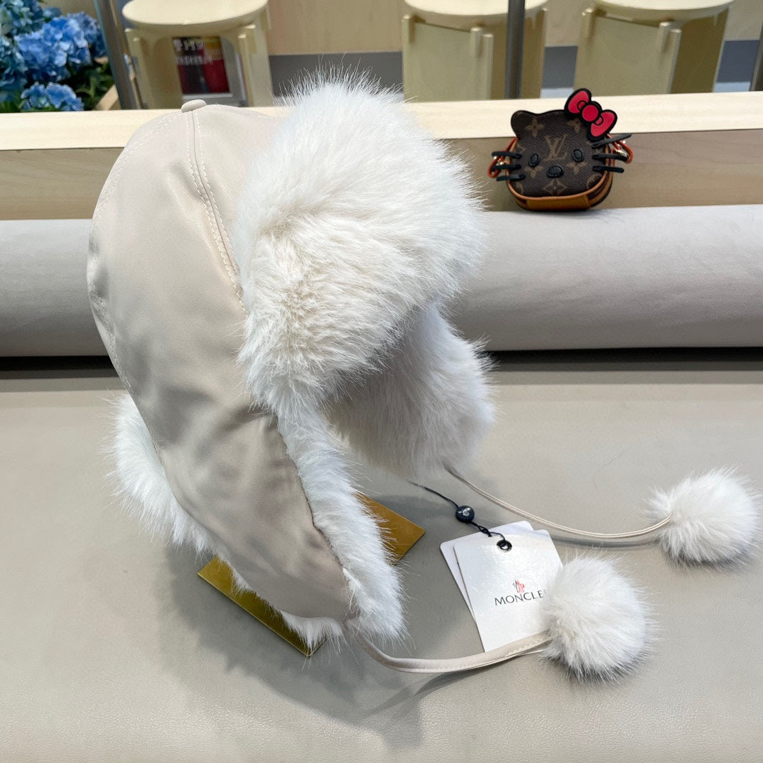 MC 26s Winter Bomber Trapper Hat Beige Fur 499299