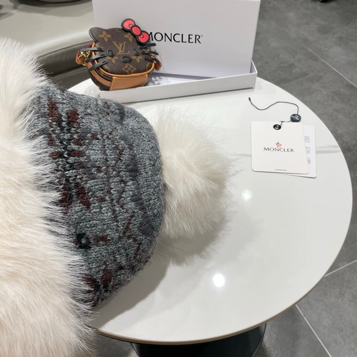 MC 26s Winter Pattern Bomber Trapper Hat Grey Fur 497875