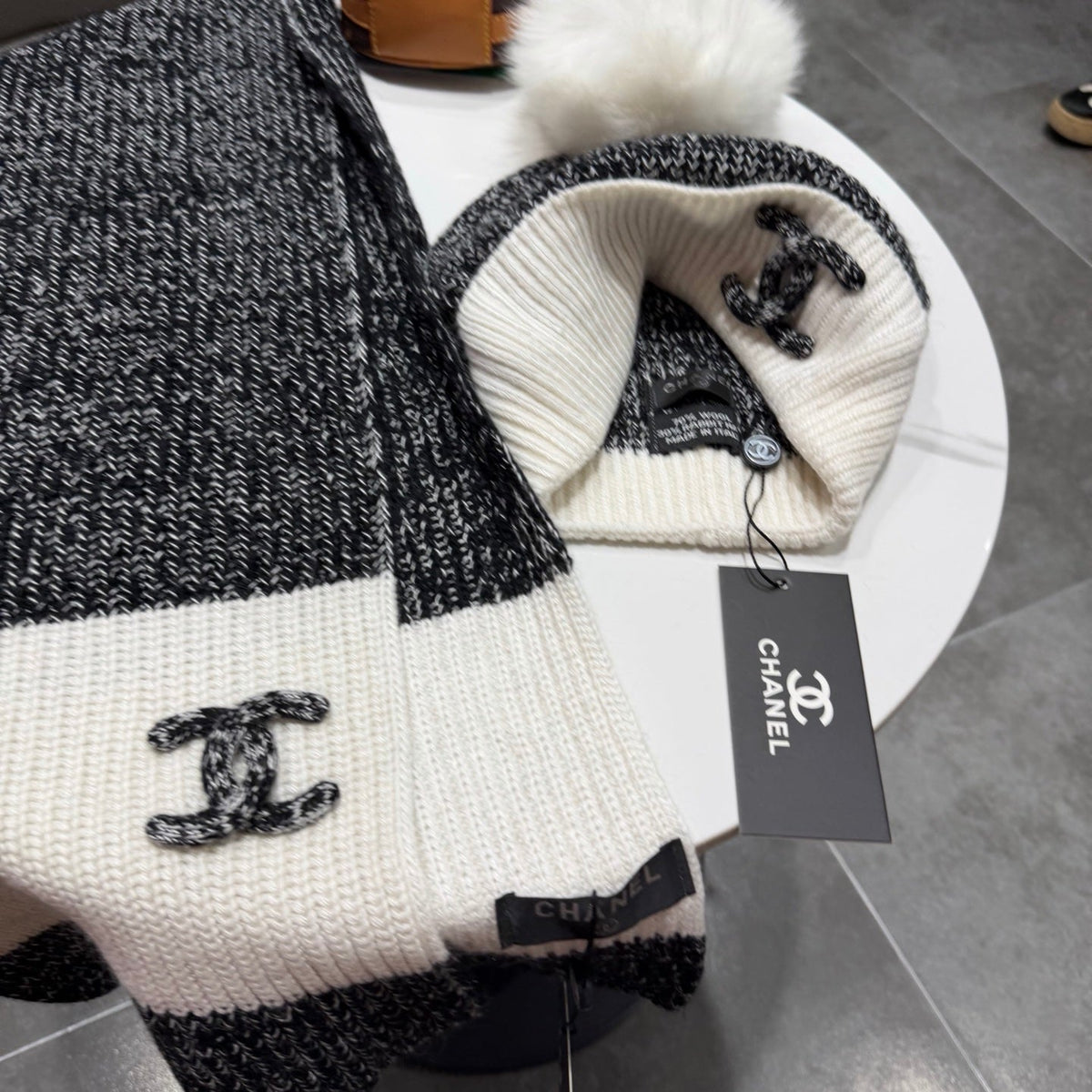 CC 26s Winter Pom Pom Knit Set Black White Wool 499284
