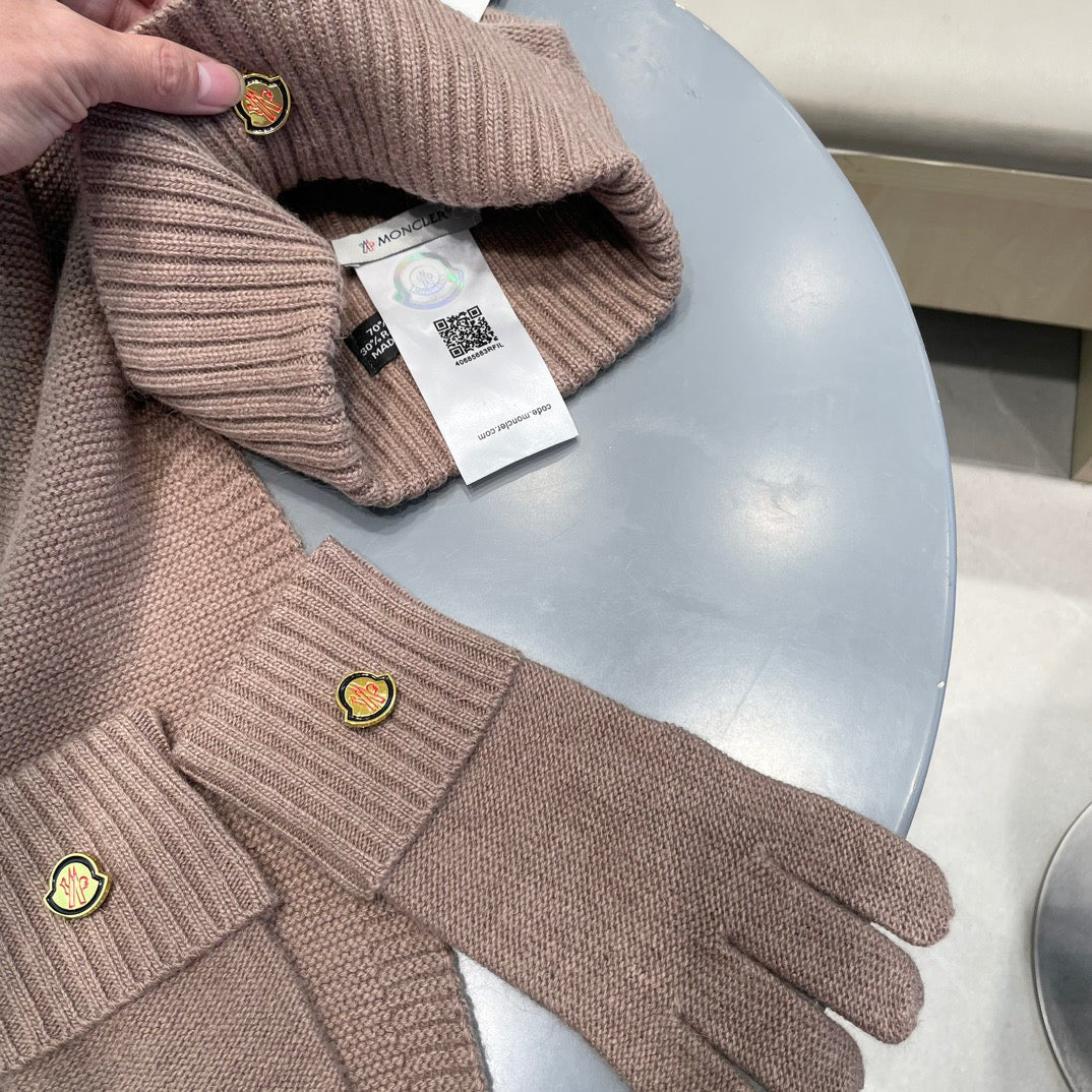 MC 26s Winter Knit Set Taupe Wool 499300