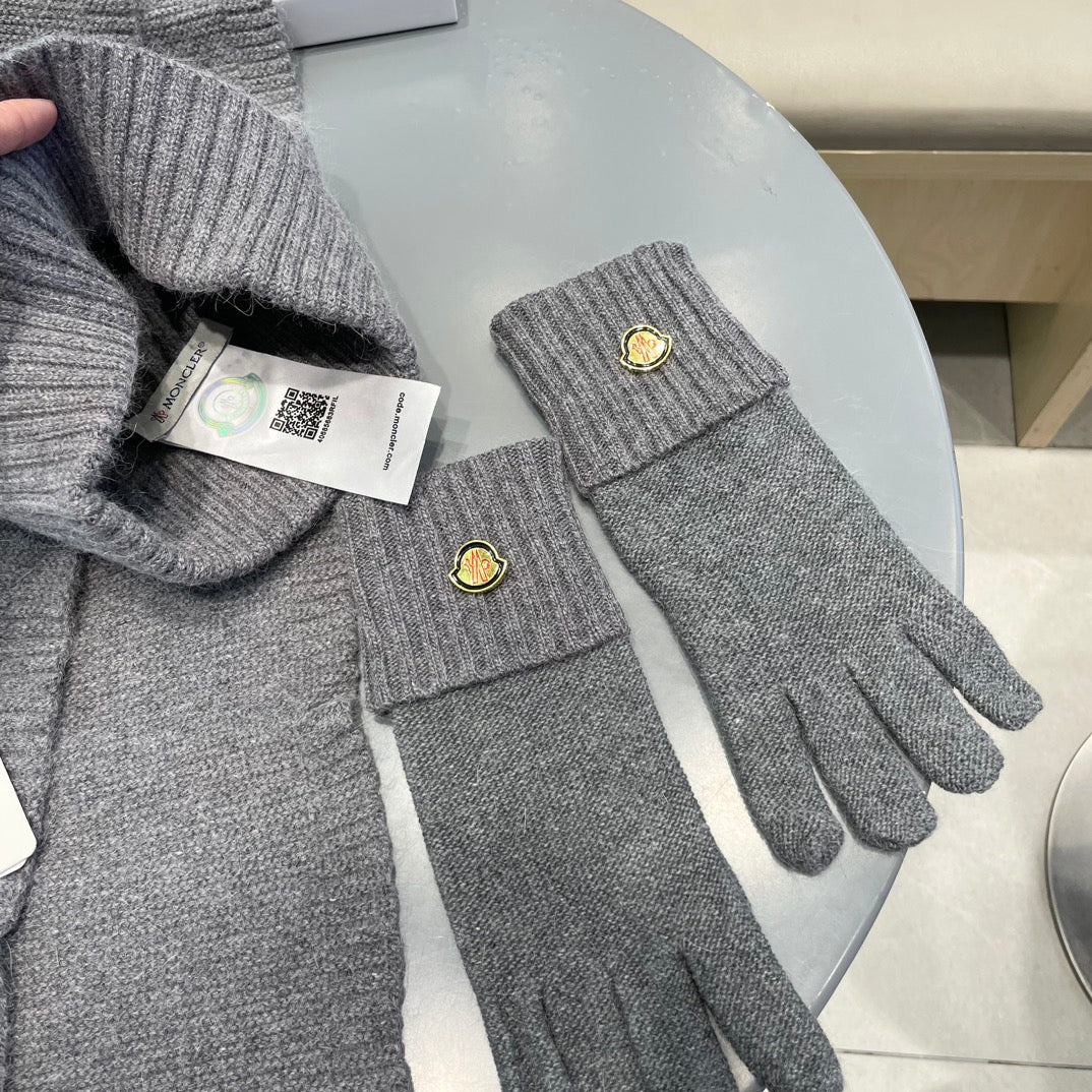 MC 26s Winter Knit Set Grey Wool 499303