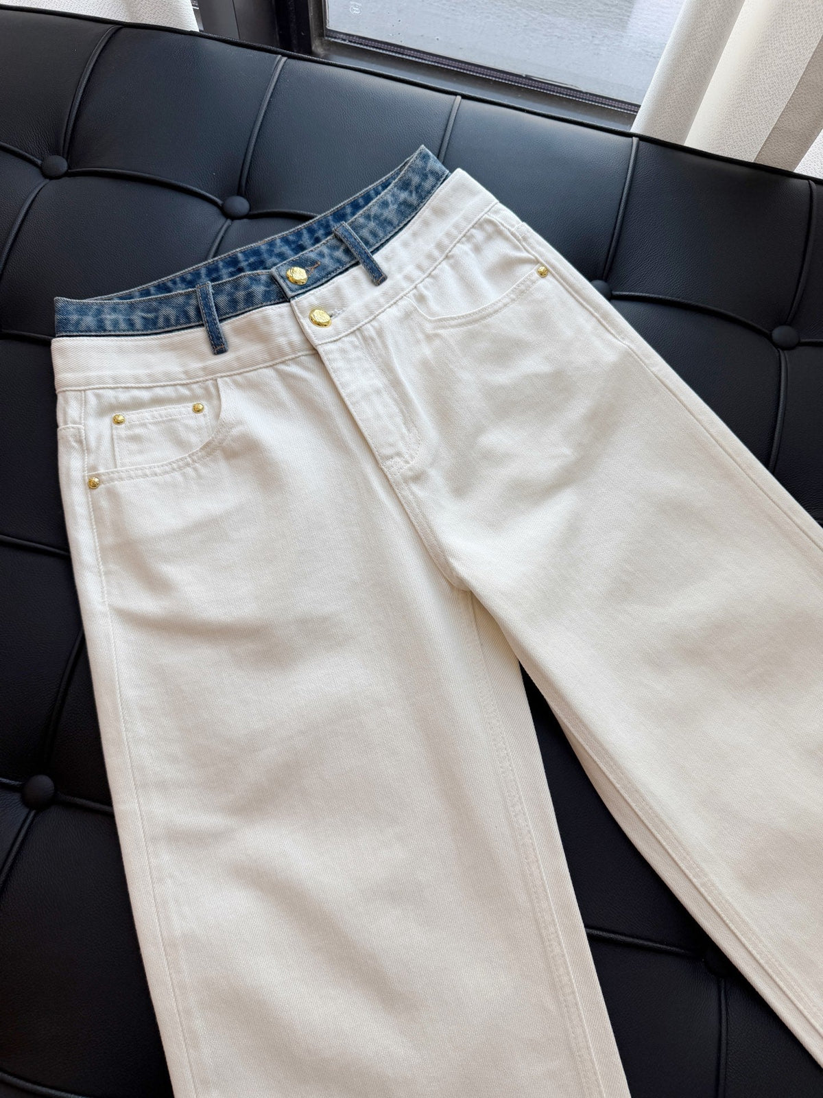 Chanel 2026 Jeans White Denim Cotton 435475