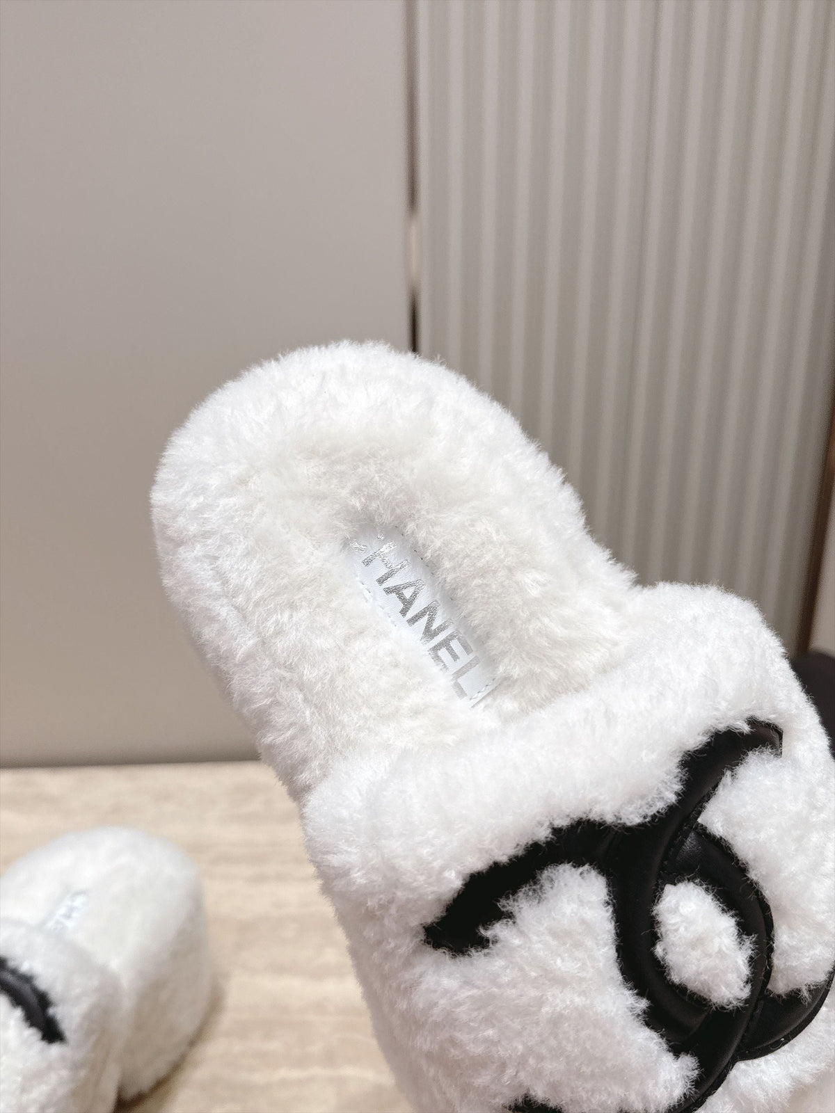 CC 26s Shearling Platform Slides White Black 121573