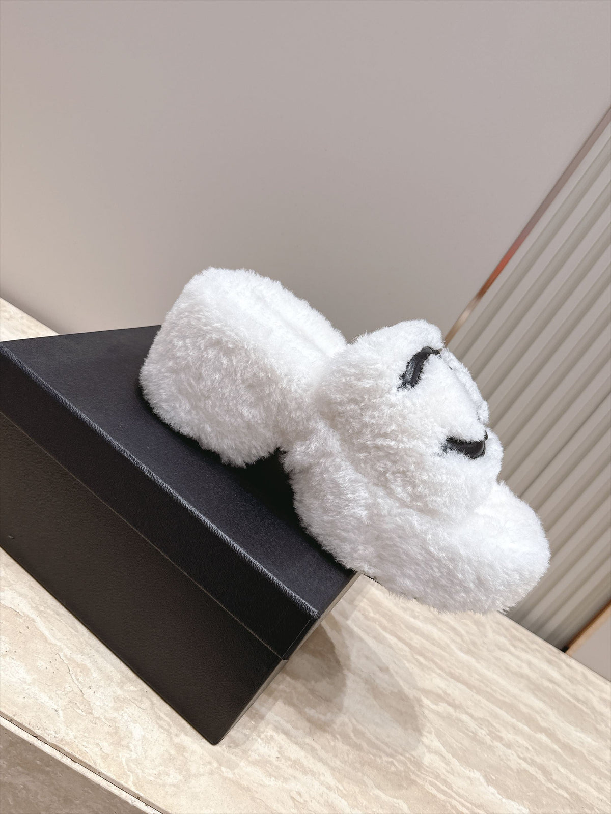 CC 26s Shearling Platform Slides White Black 121573