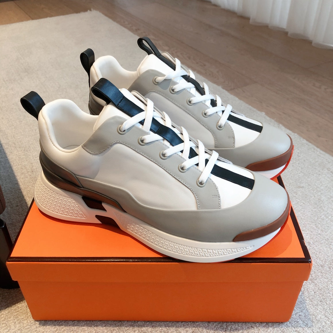 HM Hugo Sneakers White Grey Calfskin 933467