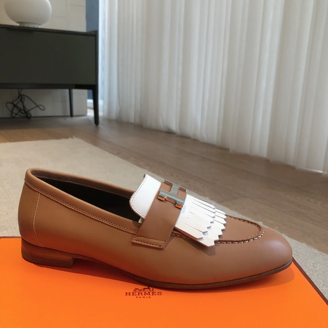 Royal Loafer Gold Mix White Calfskin With Fringe Detail And Silver Signature Buckle 509414