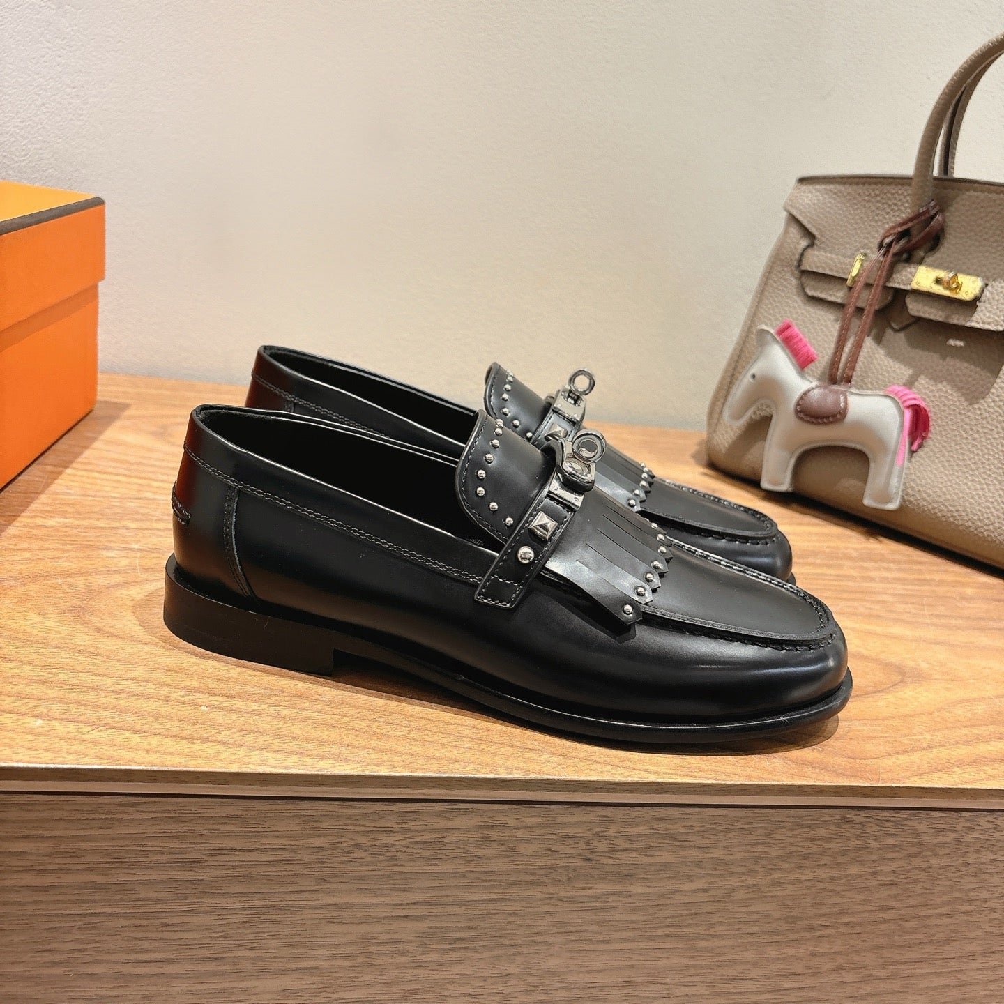 HM Destin Loafers Black Cowhide 526184