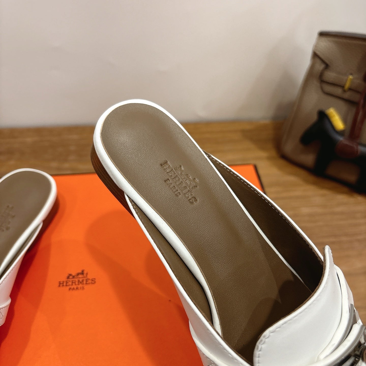 HM 26s Kelly Mule In White And Brown Calfskin Silver Hardware