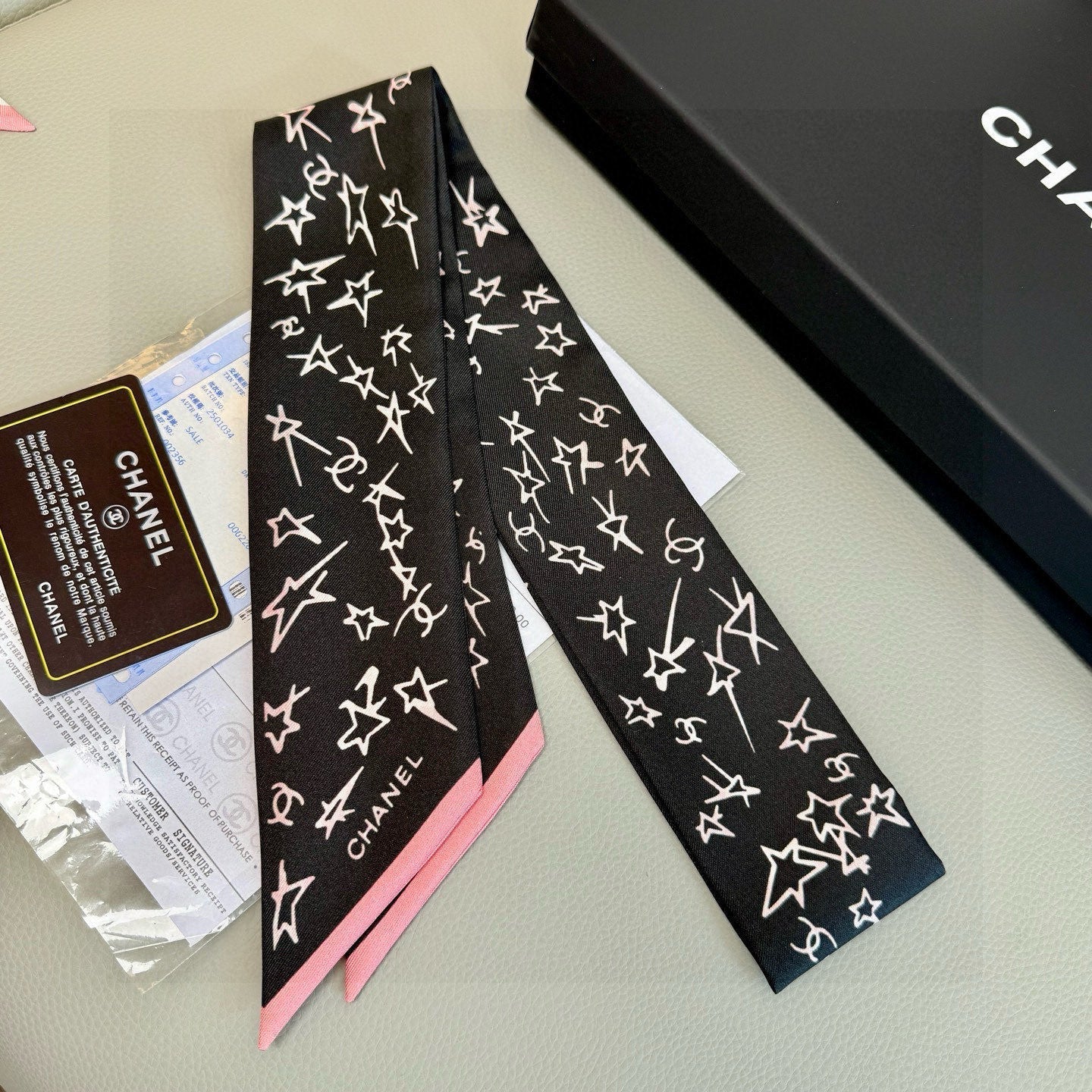 CC Twilly Mini Star 120cm Black White Mulberry Silk 941929