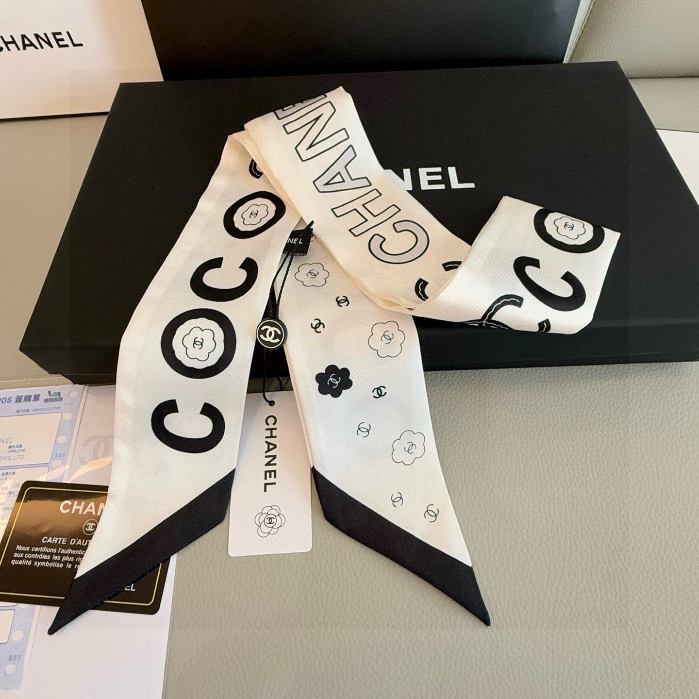 CC Twilly Mini Scarf 120cm White Mulberry Silk 949095