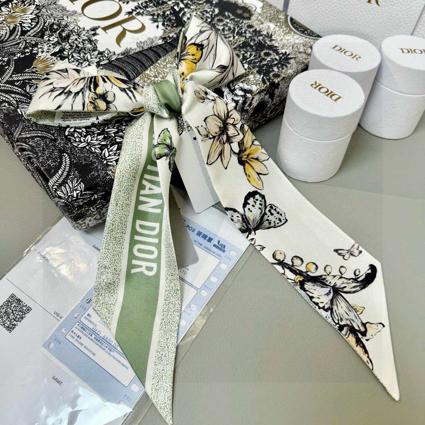 CD Twilly Mini Scarf 105 Ivory Pale Green Silk Twill 153192