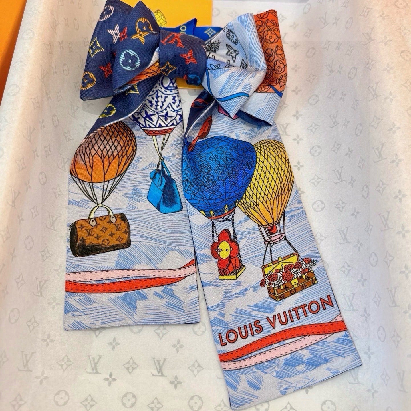 HM Twilly Mini Scarf 120 Dark Blue Silk Twill 153198
