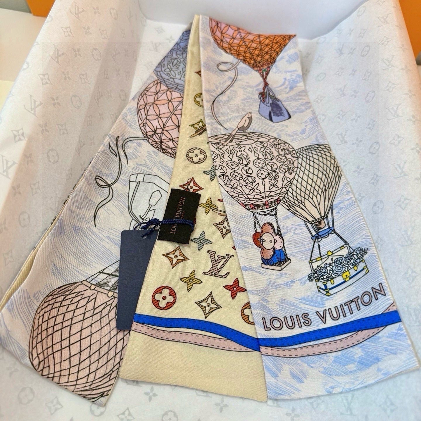 HM Twilly Mini Scarf 120 Blue Beige Silk Twill 153200