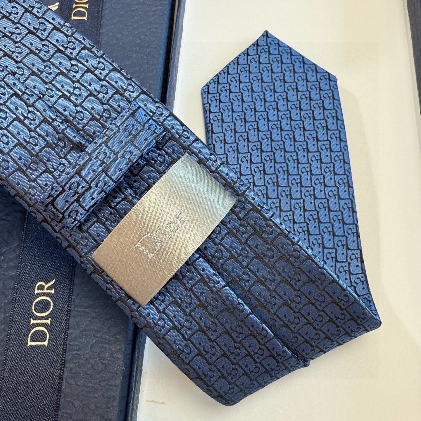 CD Tie Light Blue Silk 330077