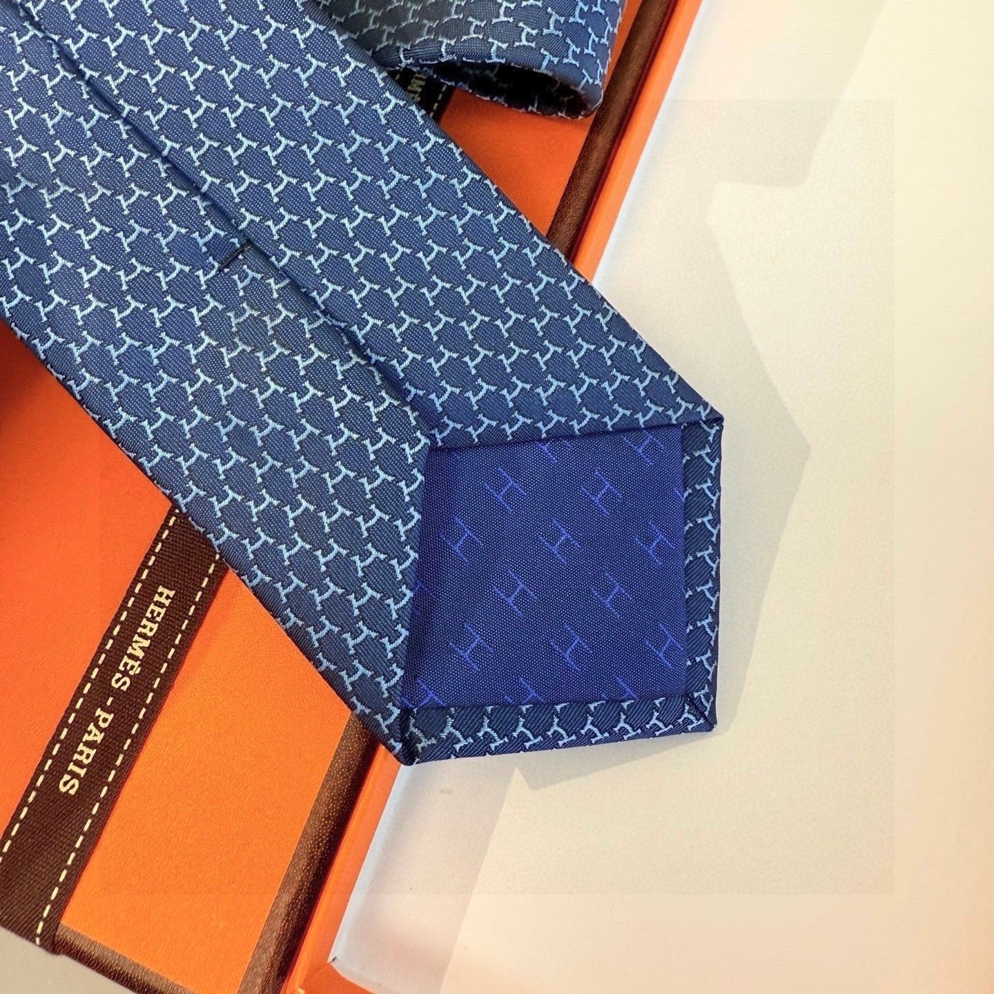 HM  Hilario Tie Blue Twill Silk 210002