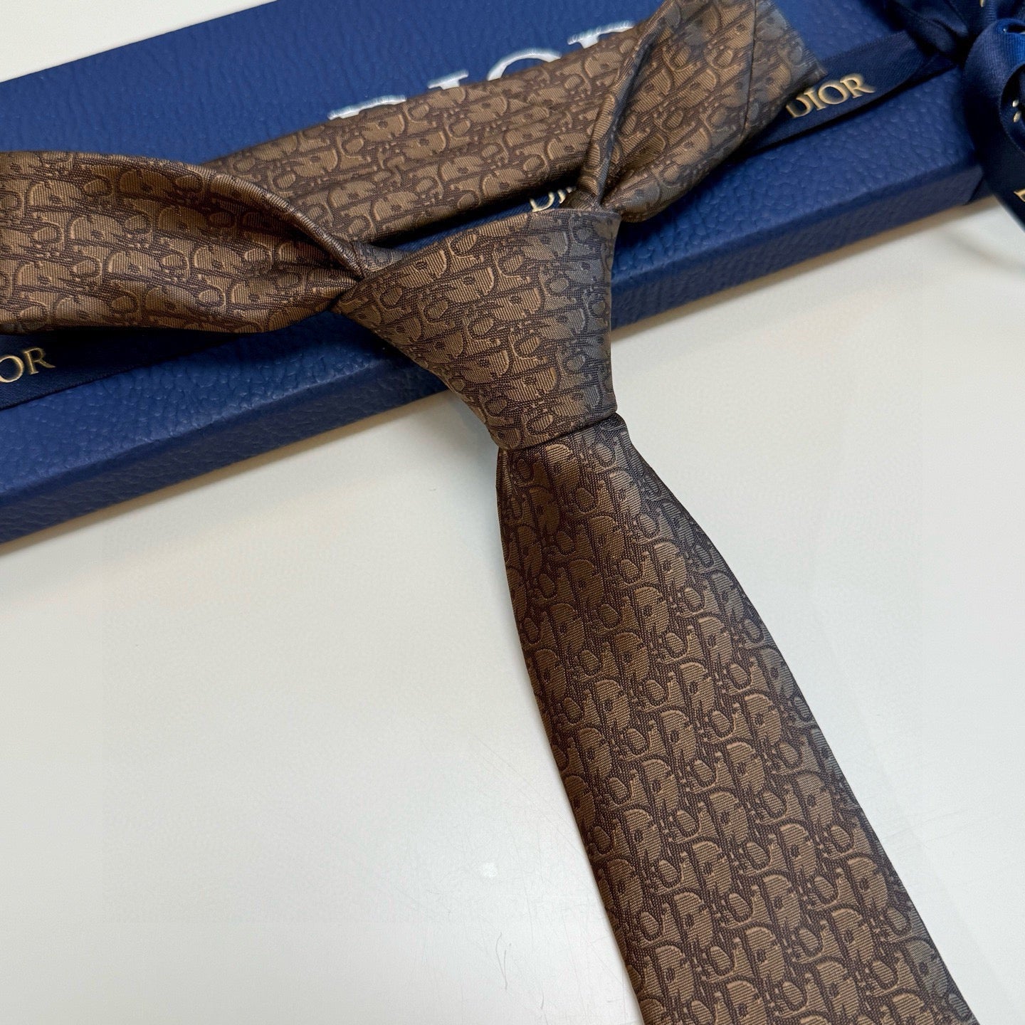 CD Oblique Tie Brown Silk 212102