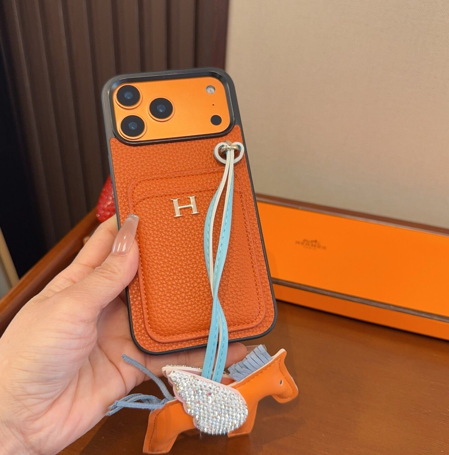 HM iPhone Case 395080