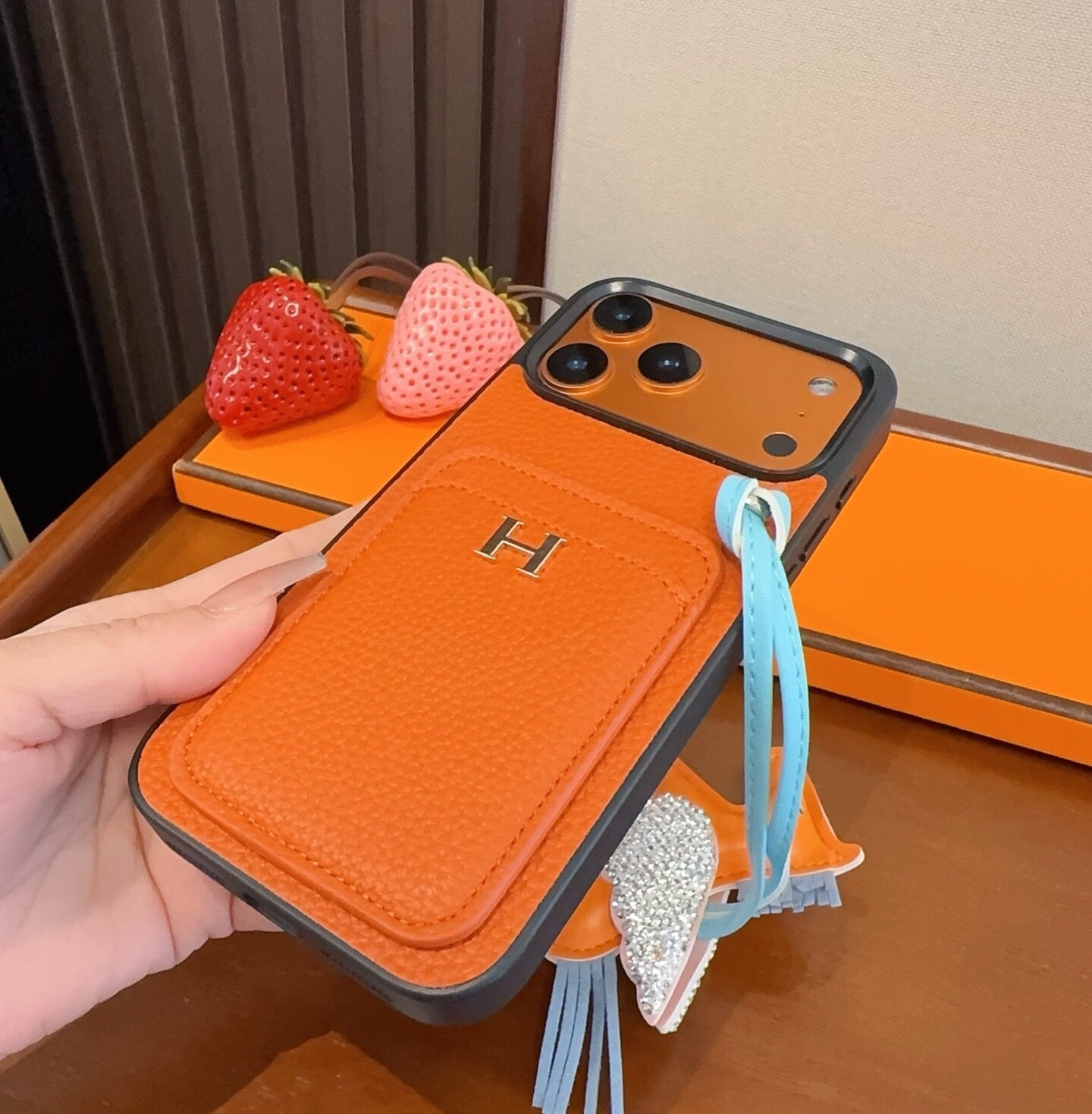 HM iPhone Case 395080