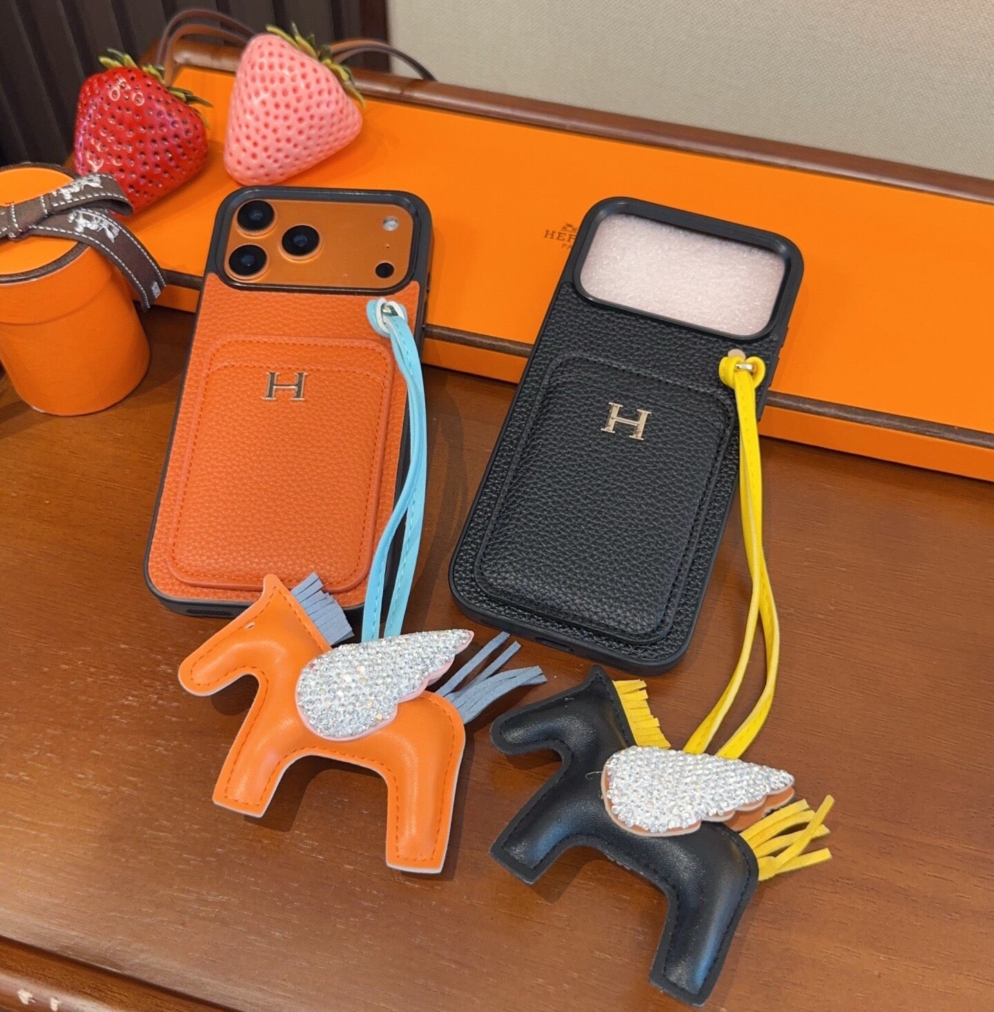 HM iPhone Case 395080