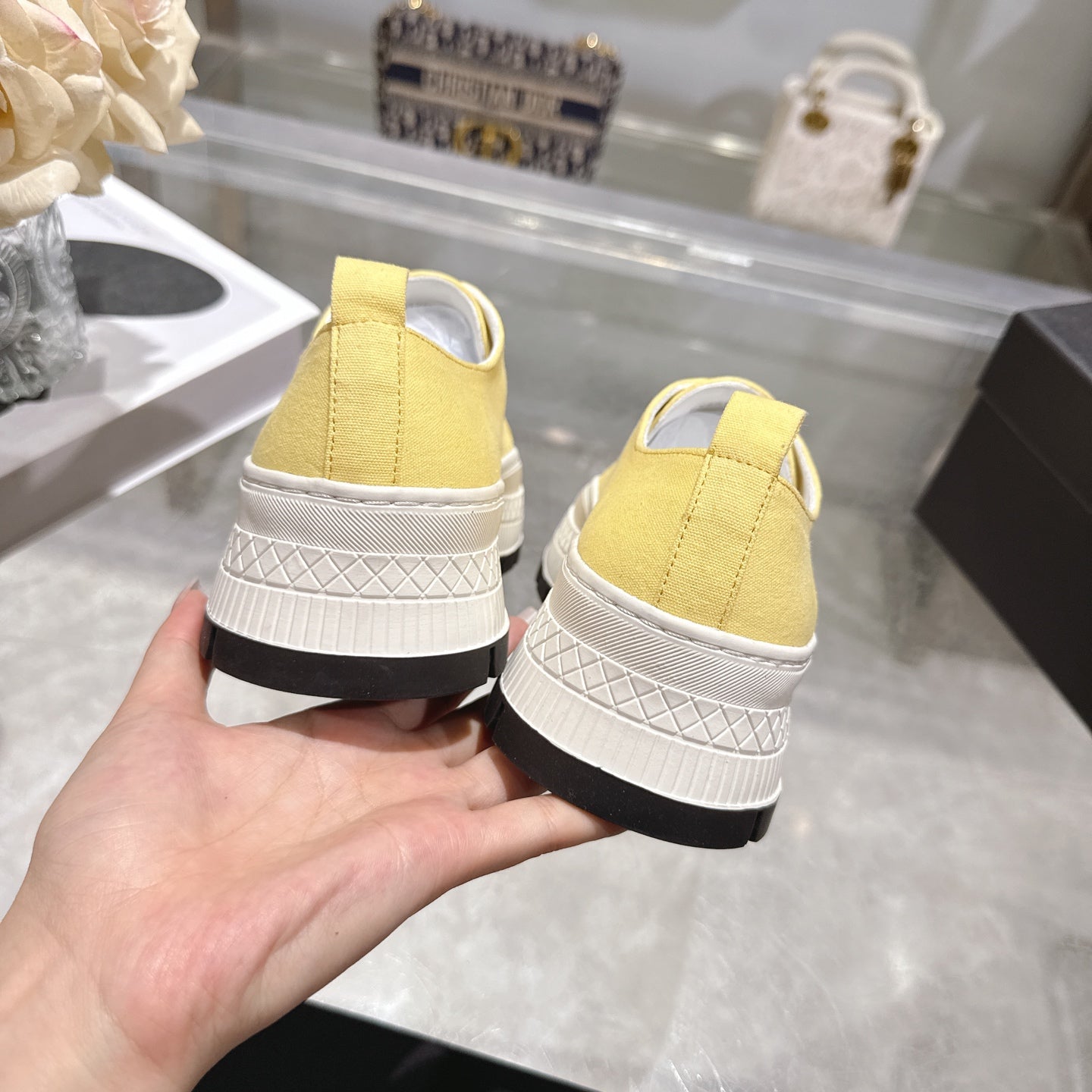 CC 26s Biscuit Shoes Canvas Sheepskin 989588